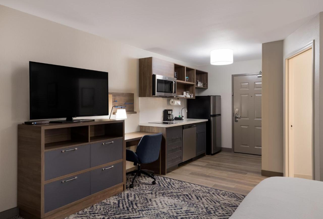 King Studio Suite